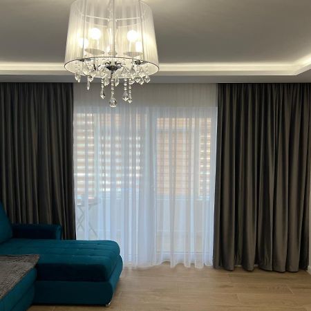 Luxury Apartment Centrul Vechi Curtea de Argeş Exterior foto