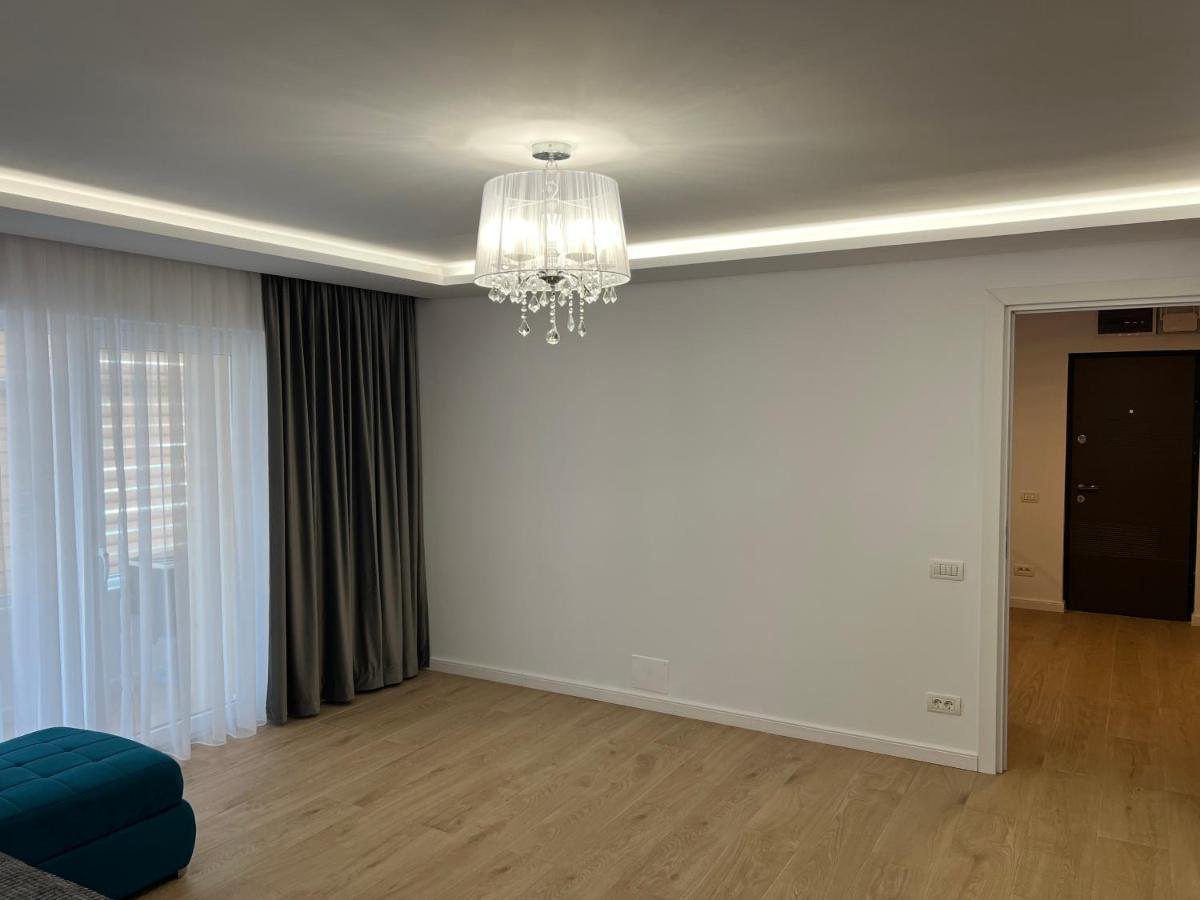 Luxury Apartment Centrul Vechi Curtea de Argeş Exterior foto